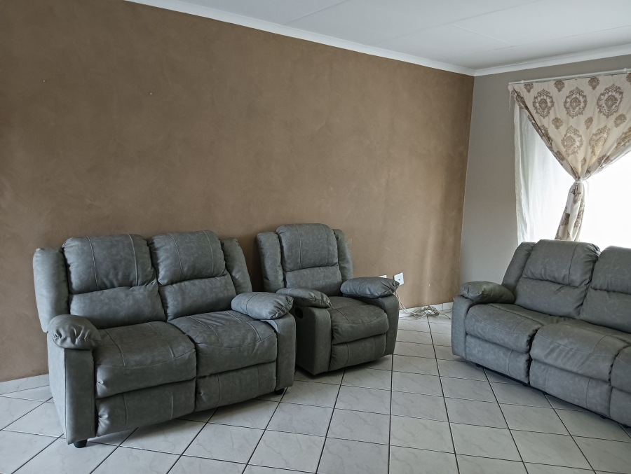 3 Bedroom Property for Sale in Melodie North West